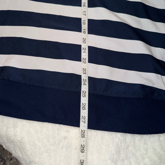 3 x 20$ J. Crew Short Sleeve Tee in Navy and White Stripes Size M - Picture 3 of 5